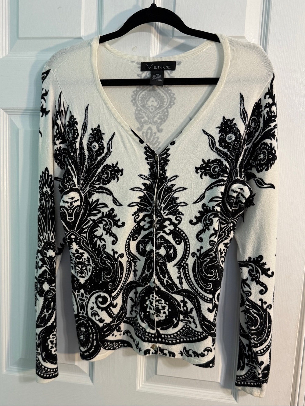 Venue Black & White Button-Front V-Neck knit sweater